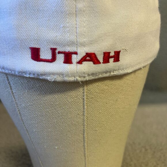 Utah Utes Hat Cap Fitted Adult 7 1/2 Wool Bend White Twins Enterprise NCAA - Picture 4 of 9